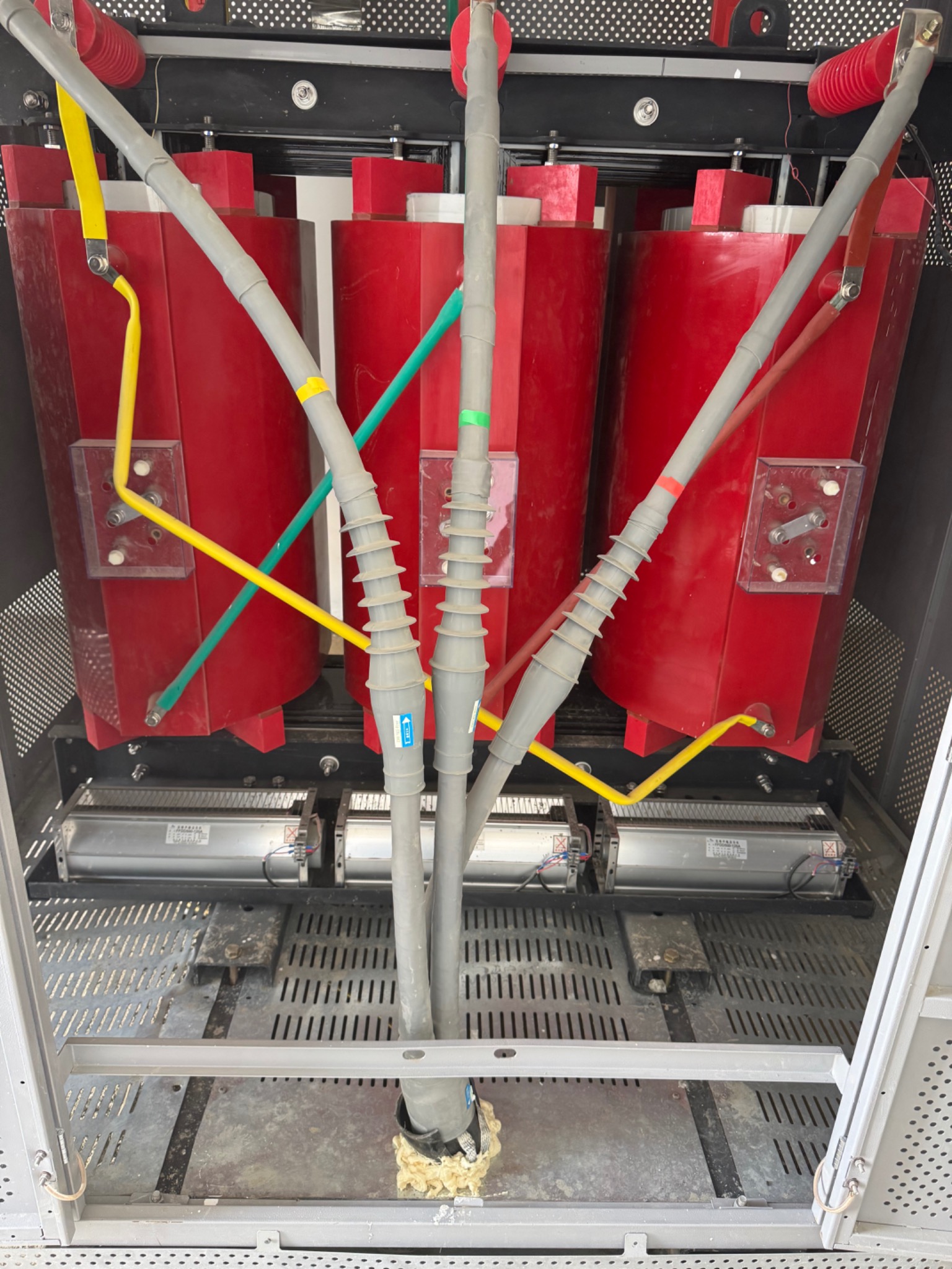 Medium-voltage electrical equipment